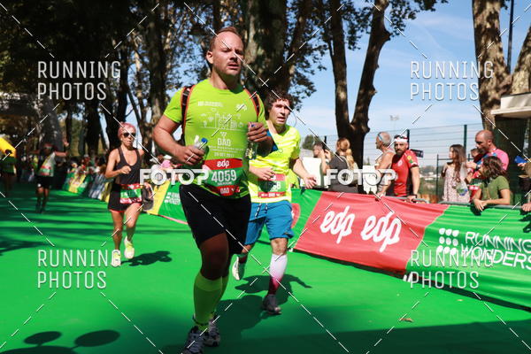 Buy your photos of the eventMeia Maratona Do 2017 on Fotop