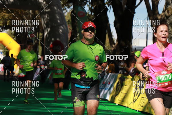 Buy your photos of the eventMeia Maratona Do 2017 on Fotop