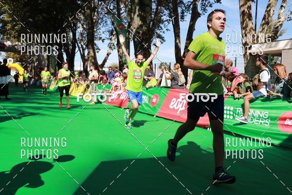 Buy your photos of the eventMeia Maratona Do 2017 on Fotop