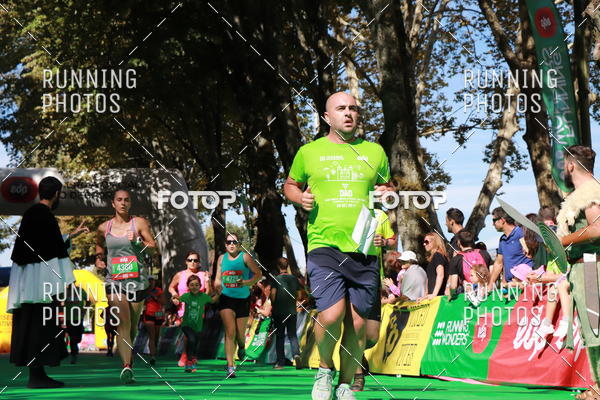 Buy your photos of the eventMeia Maratona Do 2017 on Fotop