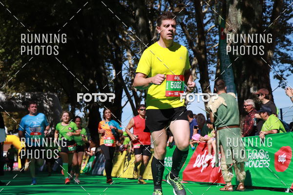 Buy your photos of the eventMeia Maratona Do 2017 on Fotop