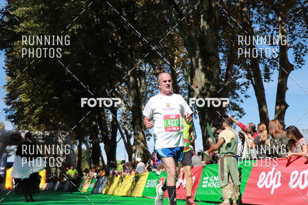 Buy your photos of the eventMeia Maratona Do 2017 on Fotop