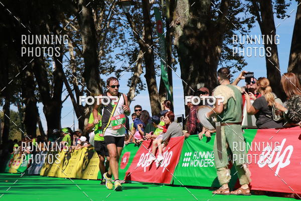 Buy your photos of the eventMeia Maratona Do 2017 on Fotop