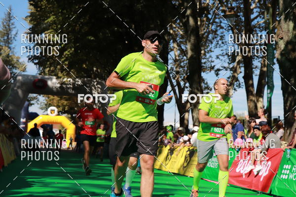 Buy your photos of the eventMeia Maratona Do 2017 on Fotop