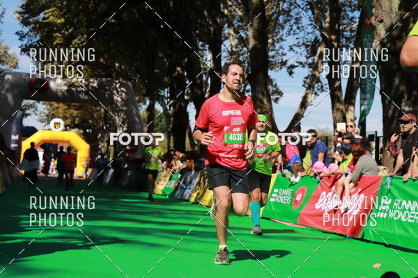 Buy your photos of the eventMeia Maratona Do 2017 on Fotop