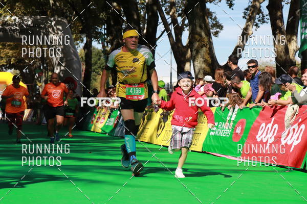 Buy your photos of the eventMeia Maratona Do 2017 on Fotop