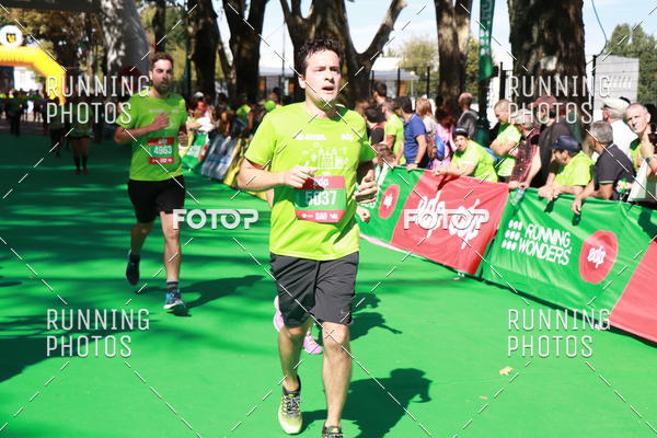 Buy your photos of the eventMeia Maratona Do 2017 on Fotop