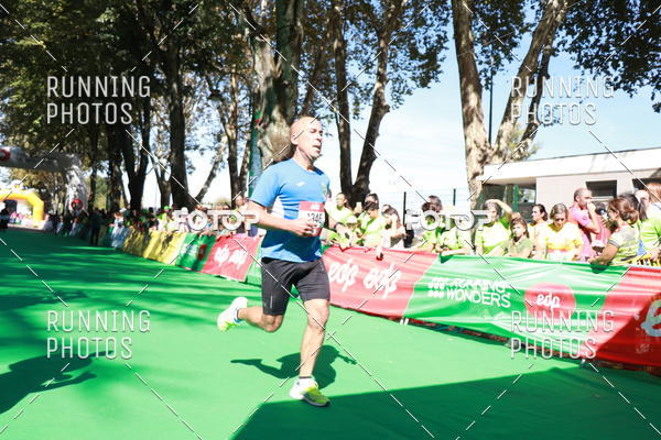 Buy your photos of the eventMeia Maratona Do 2017 on Fotop