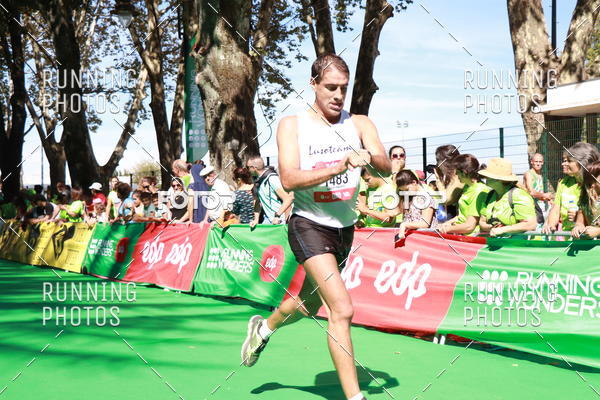 Buy your photos of the eventMeia Maratona Do 2017 on Fotop