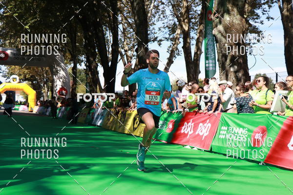 Buy your photos of the eventMeia Maratona Do 2017 on Fotop