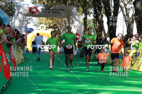 Buy your photos of the eventMeia Maratona Do 2017 on Fotop