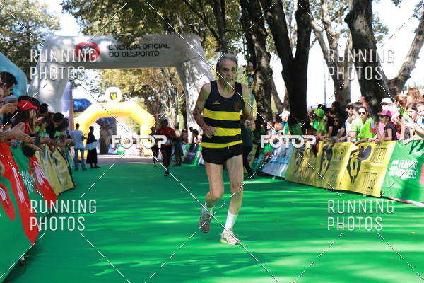 Buy your photos of the eventMeia Maratona Do 2017 on Fotop