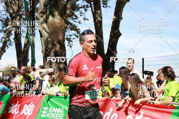 Buy your photos of the eventMeia Maratona Do 2017 on Fotop
