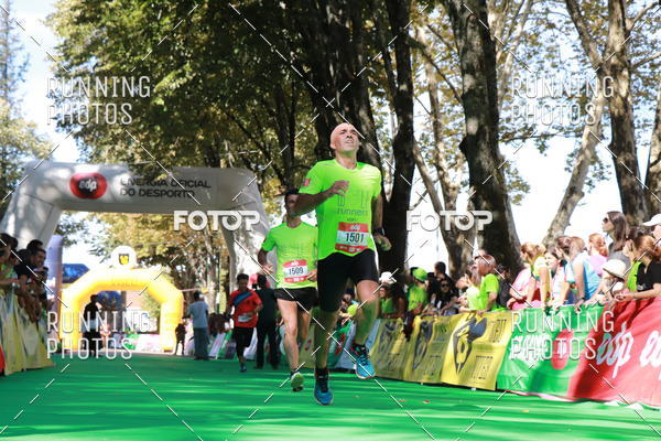 Buy your photos of the eventMeia Maratona Do 2017 on Fotop