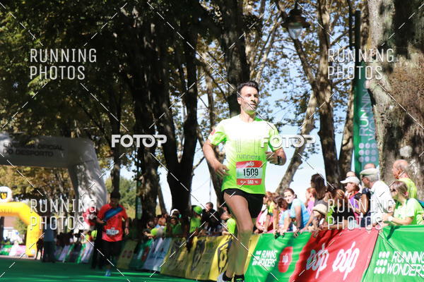 Buy your photos of the eventMeia Maratona Do 2017 on Fotop