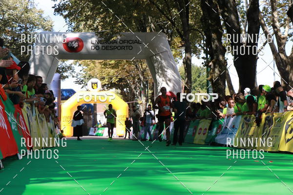 Buy your photos of the eventMeia Maratona Do 2017 on Fotop