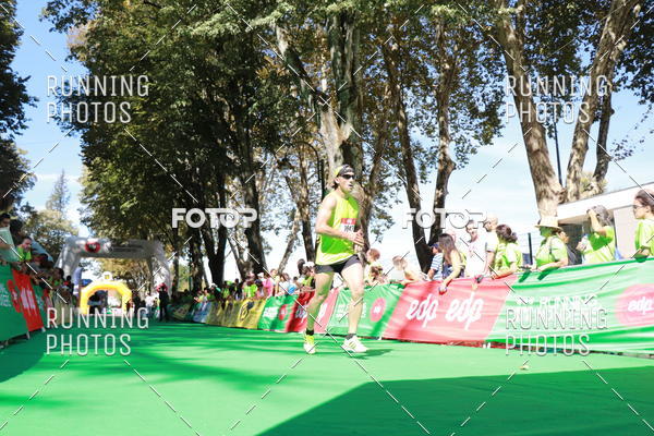 Buy your photos of the eventMeia Maratona Do 2017 on Fotop