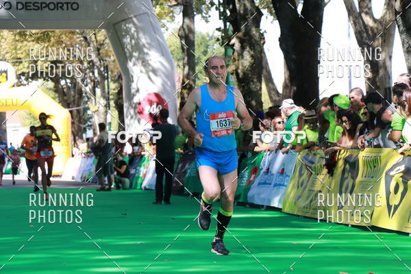 Buy your photos of the eventMeia Maratona Do 2017 on Fotop