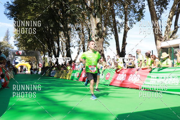 Buy your photos of the eventMeia Maratona D�o 2017 on Fotop