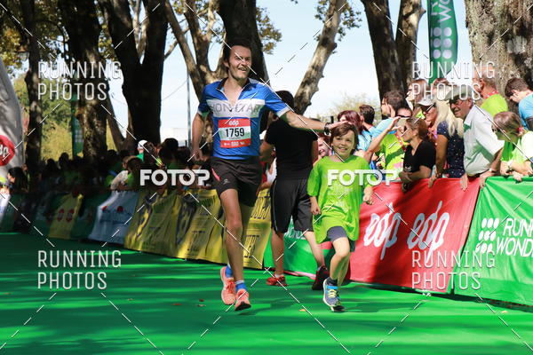 Buy your photos of the eventMeia Maratona Do 2017 on Fotop