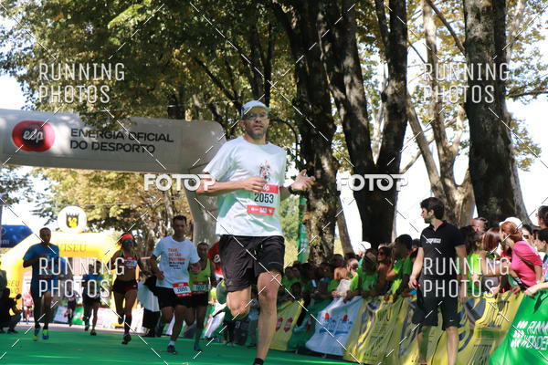 Buy your photos of the eventMeia Maratona Do 2017 on Fotop