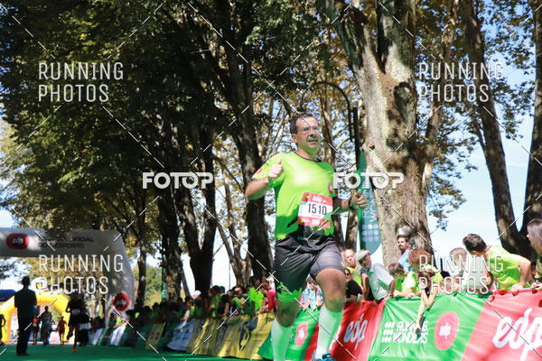 Buy your photos of the eventMeia Maratona Do 2017 on Fotop