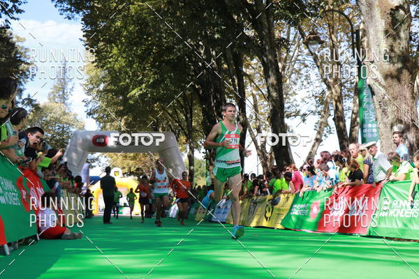 Buy your photos of the eventMeia Maratona Do 2017 on Fotop