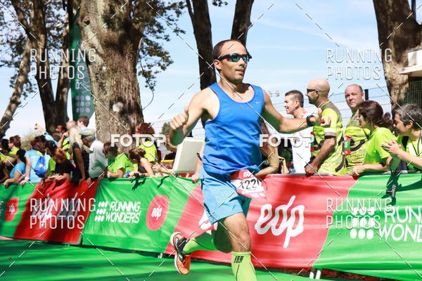 Buy your photos of the eventMeia Maratona Do 2017 on Fotop