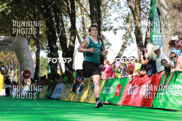 Buy your photos of the eventMeia Maratona Do 2017 on Fotop