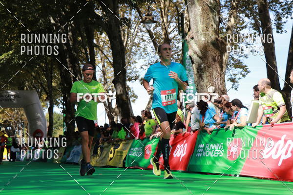 Buy your photos of the eventMeia Maratona Do 2017 on Fotop