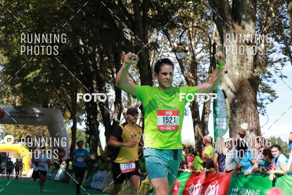 Buy your photos of the eventMeia Maratona Do 2017 on Fotop