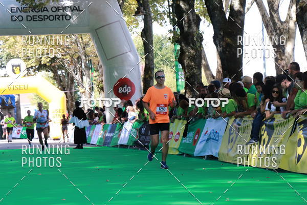 Buy your photos of the eventMeia Maratona Do 2017 on Fotop