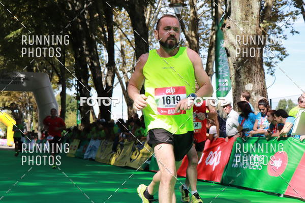 Buy your photos of the eventMeia Maratona Do 2017 on Fotop