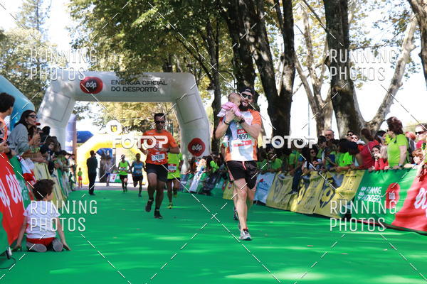 Buy your photos of the eventMeia Maratona Do 2017 on Fotop