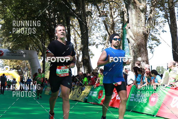 Buy your photos of the eventMeia Maratona Do 2017 on Fotop