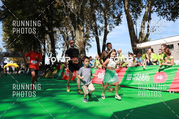 Buy your photos of the eventMeia Maratona Do 2017 on Fotop