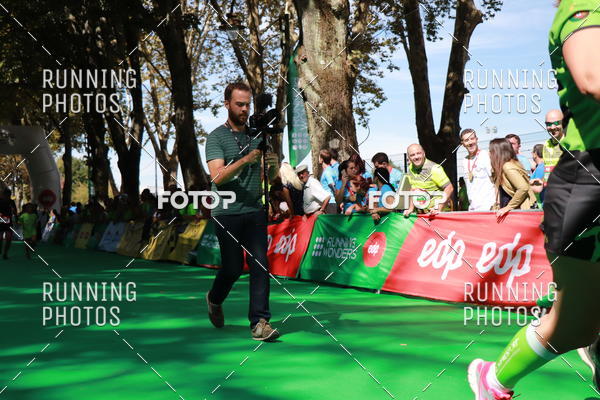 Buy your photos of the eventMeia Maratona Do 2017 on Fotop