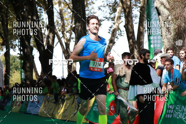 Buy your photos of the eventMeia Maratona Do 2017 on Fotop