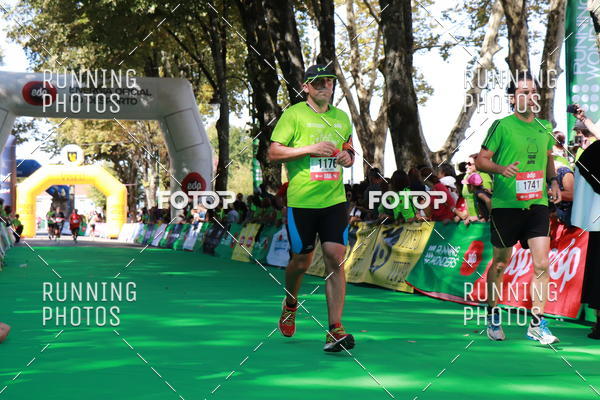 Buy your photos of the eventMeia Maratona Do 2017 on Fotop
