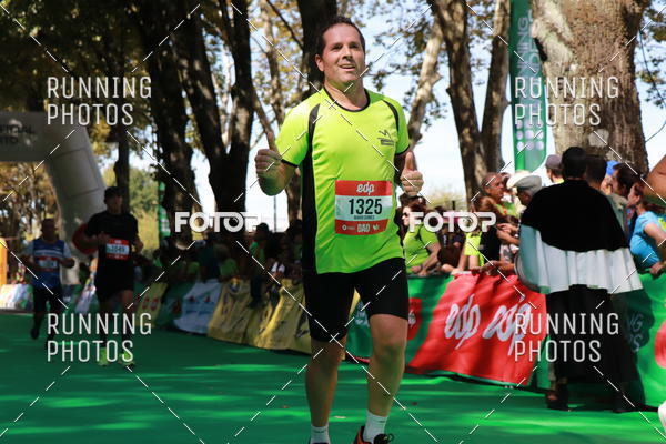 Buy your photos of the eventMeia Maratona Do 2017 on Fotop