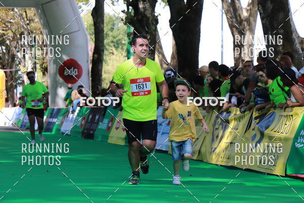 Buy your photos of the eventMeia Maratona Do 2017 on Fotop
