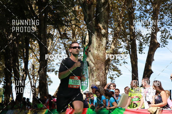 Buy your photos of the eventMeia Maratona Do 2017 on Fotop