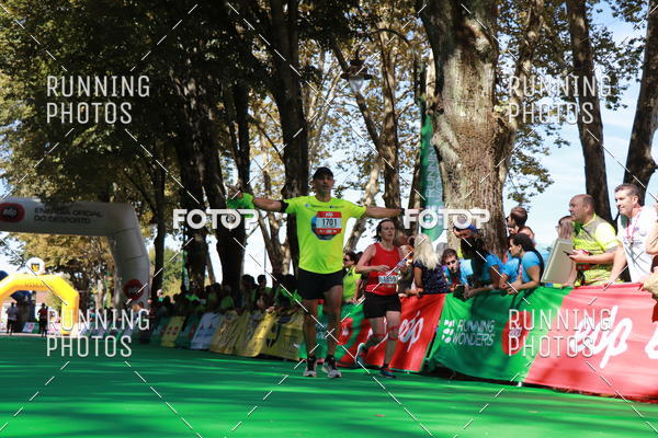 Buy your photos of the eventMeia Maratona Do 2017 on Fotop