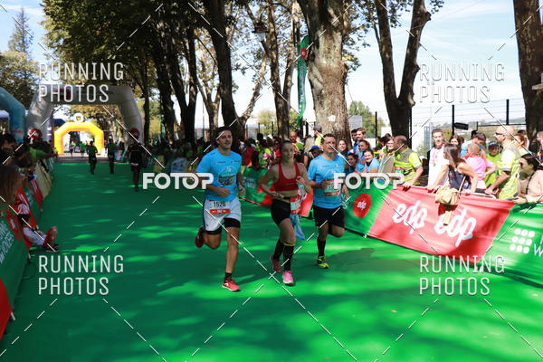 Buy your photos of the eventMeia Maratona Do 2017 on Fotop