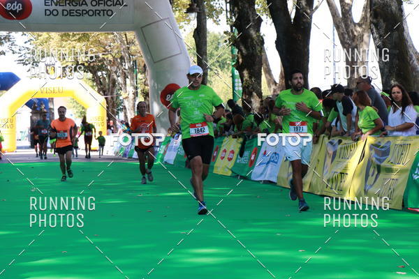 Buy your photos of the eventMeia Maratona Do 2017 on Fotop