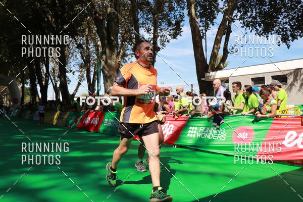 Buy your photos of the eventMeia Maratona Do 2017 on Fotop