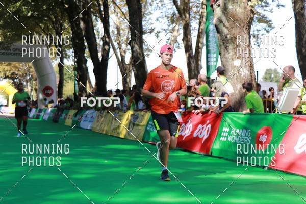 Buy your photos of the eventMeia Maratona Do 2017 on Fotop