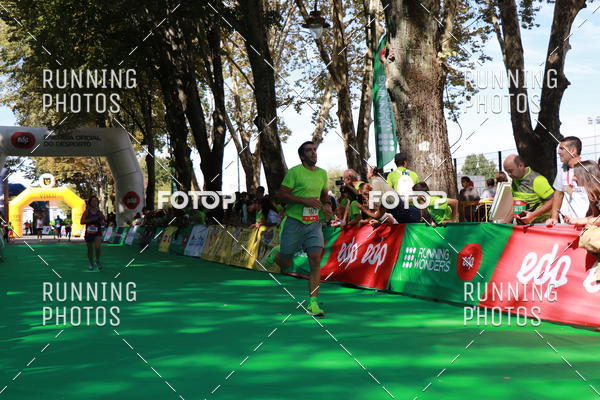 Buy your photos of the eventMeia Maratona Do 2017 on Fotop