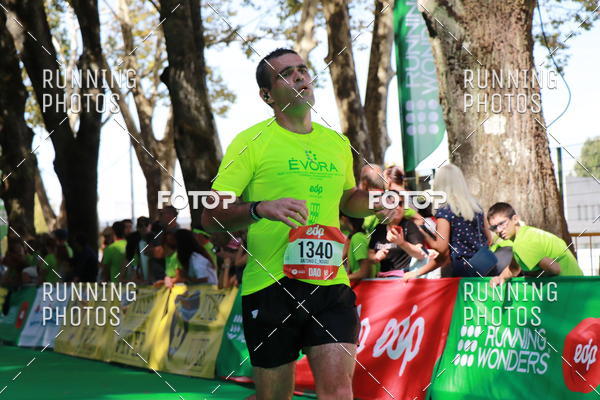 Buy your photos of the eventMeia Maratona Do 2017 on Fotop