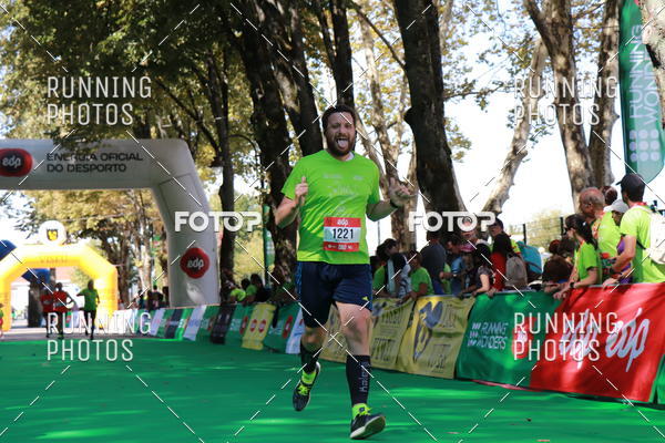 Buy your photos of the eventMeia Maratona Do 2017 on Fotop
